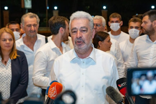 Rama thumbon kryeministrin e Malit të Zi: Pret të futet vitin tjetër në BE, por të shohim nëse do futet apo jo! Po u fut të na tregoj dhe ne si u fut kaq shpejt Rama thumbon kryeministrin e Malit të Zi: Pret të futet vitin tjetër në BE, por të shohim nëse do futet apo jo! Po u fut të na tregoj dhe ne si u fut kaq shpejt