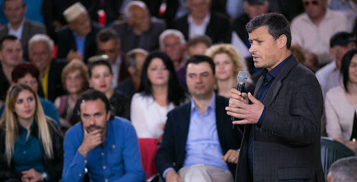 Humori: Në fillim e sulmonte PS, tani kandidatin e PD e sulmon Berisha me të njëjtat akuza Humori: Në fillim e sulmonte PS, tani kandidatin e PD e sulmon Berisha me të njëjtat akuza