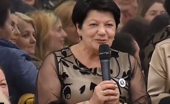 Shtohen personazhet epikë rreth “Foltores”: Ç’revolucion më pret më 12?! Ramën e kam nxjerrë 3 herë nga makina Shtohen personazhet epikë rreth “Foltores”: Ç’revolucion më pret më 12?! Ramën e kam nxjerrë 3 herë nga makina