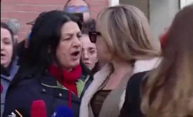 Evi Kokalari kërcënon Lulzim Bashën: Do mallkosh ditën që më njohe mua Evi Kokalari kërcënon Lulzim Bashën: Do mallkosh ditën që më njohe mua