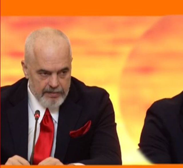 Ndodh incidenti LIVE gjatë samitit me presidentin serb dhe Zaev, ‘trembet’ Rama: Sapo mora një goditje. E pamundur të marr veten! Ndodh incidenti LIVE gjatë samitit me presidentin serb dhe Zaev, ‘trembet’ Rama: Sapo mora një goditje. E pamundur të marr veten!