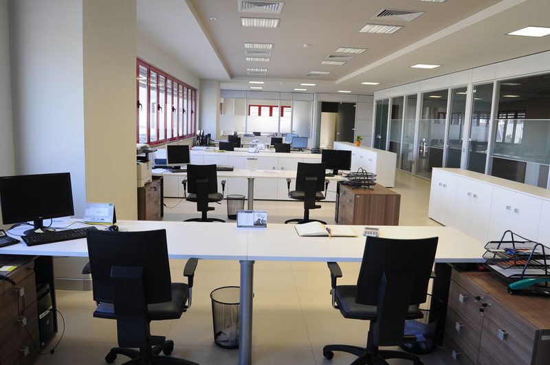 Qeveria hap dyert e administratës: 889 vende të lira pune! Ja sektorët dhe kushtet për të interesuarit Qeveria hap dyert e administratës: 889 vende të lira pune! Ja sektorët dhe kushtet për të interesuarit