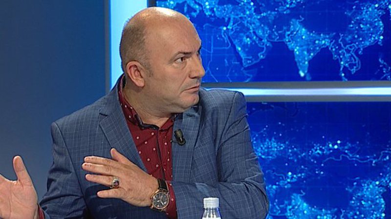 Plasin debatet, parregullsi dhe dyshime për Kuvendin e Berishës, Azgan Haklaj: U hodhën miliarda lekë korruptive, u falsifikua çdo gjë Plasin debatet, parregullsi dhe dyshime për Kuvendin e Berishës, Azgan Haklaj: U hodhën miliarda lekë korruptive, u falsifikua çdo gjë