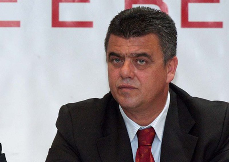 Arrestimi i Lefter Kokës bën xhiron edhe në mediat e huaja, Associated Press tregon se çfarë rrezikon politikani Arrestimi i Lefter Kokës bën xhiron edhe në mediat e huaja, Associated Press tregon se çfarë rrezikon politikani