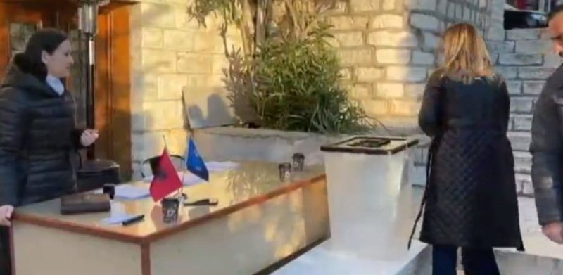 Votimi për shkarkimin e Bashës: Nisin përplasjet e para