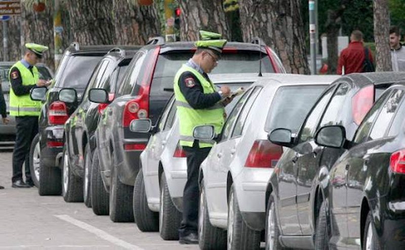 Kjo ndodh për herë të parë/ Njihuni me ndryshimet në rregulloren e Kodit Rrugor që hyjnë në fuqi menjëherë