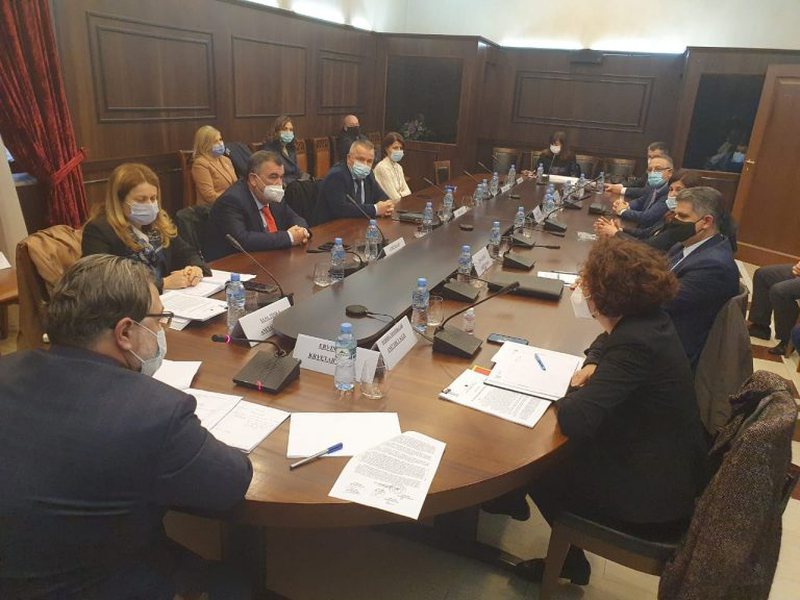 Kushtetuesja me 8 anëtarë para gjyqit të Metës! KED mbyll procesin dhe i dërgon emrat Gjykatës së Lartë: Ja renditja e kandidatëve Kushtetuesja me 8 anëtarë para gjyqit të Metës! KED mbyll procesin dhe i dërgon emrat Gjykatës së Lartë: Ja renditja e kandidatëve