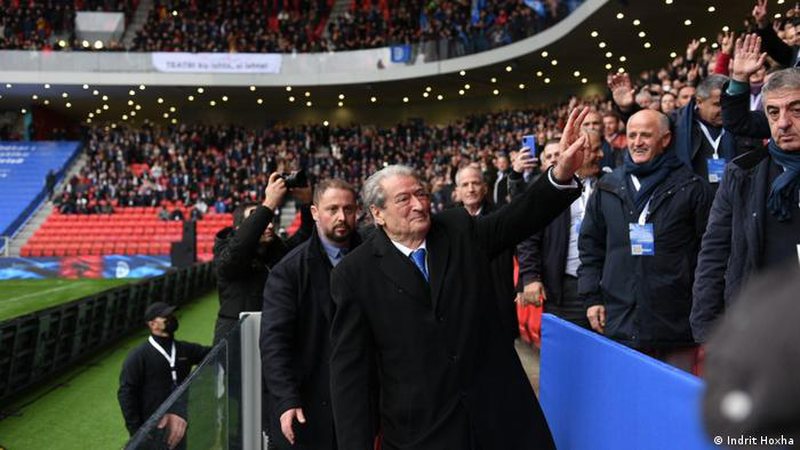 “Shuhen shpresat”! Lufta politike në selinë blu, DW: Shkarkime, sulme e fjalor antiamerikan! Ja produktet e Kuvendit të Berishës “Shuhen shpresat”! Lufta politike në selinë blu, DW: Shkarkime, sulme e fjalor antiamerikan! Ja produktet e Kuvendit të Berishës