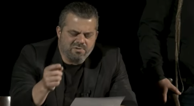 U ulën malet u ngrejtën halet! Arben Derhemi tërbon “tironsit e 92 -shit”: Ore intelektuhale, se kuptoj pse jeni ofenduar ju? U ulën malet u ngrejtën halet! Arben Derhemi tërbon “tironsit e 92 -shit”: Ore intelektuhale, se kuptoj pse jeni ofenduar ju?