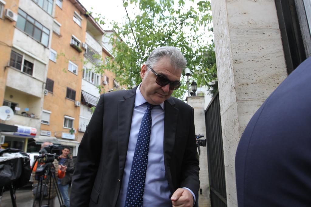 Endërrat për 2022 nga Foltorja! Radha e Çimit të Rustem Gjatës: “Ramën e presin protesta të llahtarshme, nëse Basha nuk lë zyrën, do ta nxjerrim zvarrë”! Endërrat për 2022 nga Foltorja! Radha e Çimit të Rustem Gjatës: “Ramën e presin protesta të llahtarshme, nëse Basha nuk lë zyrën, do ta nxjerrim zvarrë”!