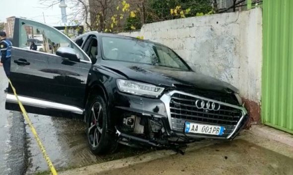 22-vjeçari pranon vrasjen e biznesmenit në Laç: Më rrahën barbarisht, e bëra për hakmarrje 22-vjeçari pranon vrasjen e biznesmenit në Laç: Më rrahën barbarisht, e bëra për hakmarrje