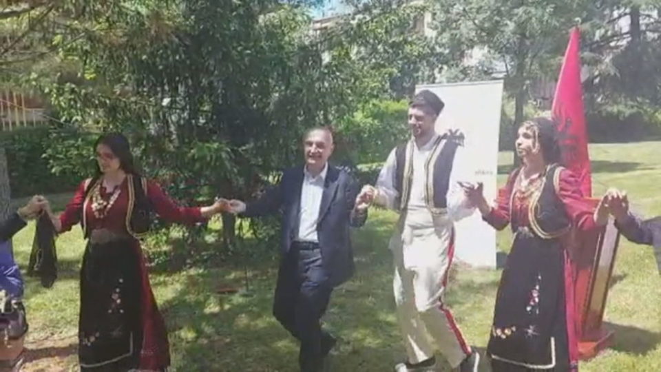 Ilir Meta, shkarkimi dhe rikthimi Ilir Meta, shkarkimi dhe rikthimi