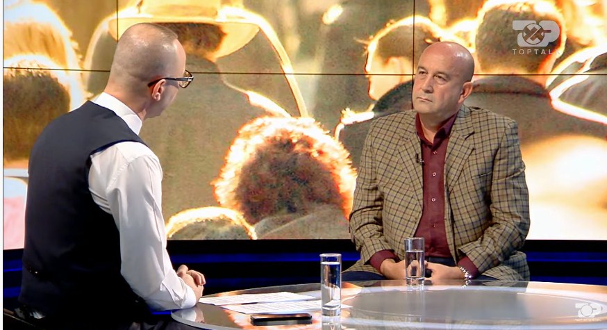 “Berisha më ka kërcënuar me vdekje”! Gazetari nga Londra rrëfen historinë personale dhe i’u drejton thirrjen urgjente ambasadorëve: Nëse doni ta hiqni qafe nga politika… “Berisha më ka kërcënuar me vdekje”! Gazetari nga Londra rrëfen historinë personale dhe i’u drejton thirrjen urgjente ambasadorëve: Nëse doni ta hiqni qafe nga politika…