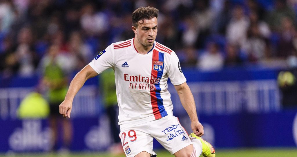 Vetëm 4 muaj pas e bleu, Lyon nxjerr në shitje Xherdan Shaqirin Vetëm 4 muaj pas e bleu, Lyon nxjerr në shitje Xherdan Shaqirin