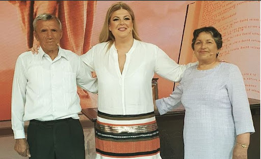 “Çantën në krah dhe pi kafe për kokrrën e qejfit”, Eni Çobani reagon pas lajmit të rremë për ndarjen nga jeta të Vjollcës: Nëse do të ishim kaq pozitiv, sa jemi të lig… “Çantën në krah dhe pi kafe për kokrrën e qejfit”, Eni Çobani reagon pas lajmit të rremë për ndarjen nga jeta të Vjollcës: Nëse do të ishim kaq pozitiv, sa jemi të lig…