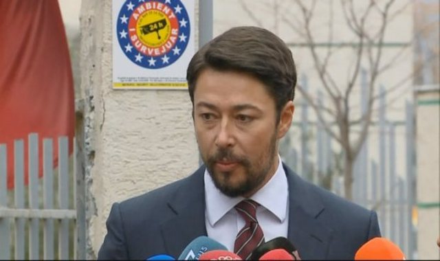 Protesta kundër Bashës, reagon për herë të parë edhe “non grata numër 4” Shkëlzen Berisha Protesta kundër Bashës, reagon për herë të parë edhe “non grata numër 4” Shkëlzen Berisha