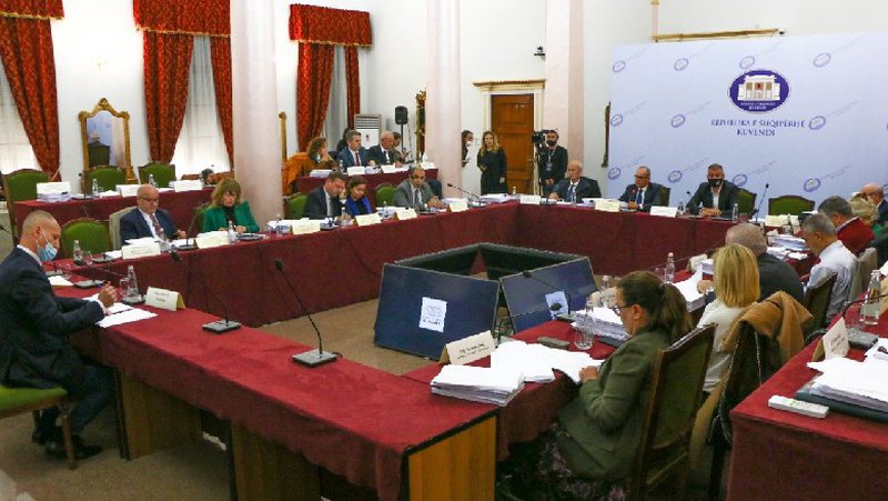 Ngërçi me plotësimin e KLGJ dhe KLP, Kuvendi skualifikon emrat më të votuar nga pedagogët: Ja lista që shkon për votim Ngërçi me plotësimin e KLGJ dhe KLP, Kuvendi skualifikon emrat më të votuar nga pedagogët: Ja lista që shkon për votim