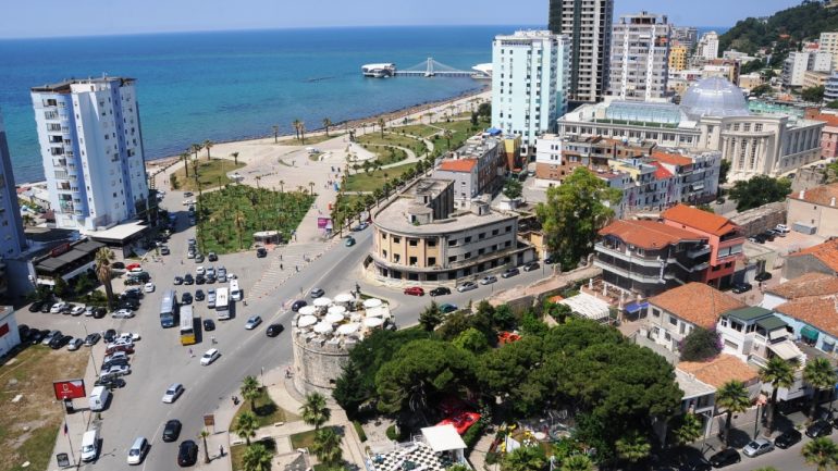 Apartamente shqiptare për europianët! Jehona nga artikulli në “Forbes”, ekspertët: Ndihmojnë samitet dhe investimet e huaja