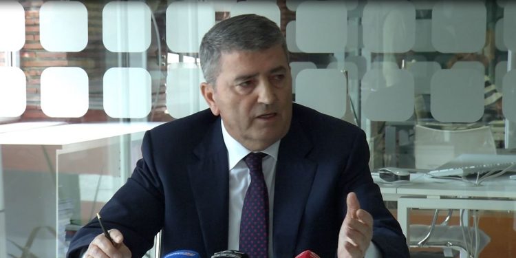 Skandal! Luan Bregasi, figuron “drejtor hoteli” me pagë 30 mijë lekë! Ja krimet financiare në “Birra Tirana” e 4 biznese të tjera Skandal! Luan Bregasi, figuron “drejtor hoteli” me pagë 30 mijë lekë! Ja krimet financiare në “Birra Tirana” e 4 biznese të tjera