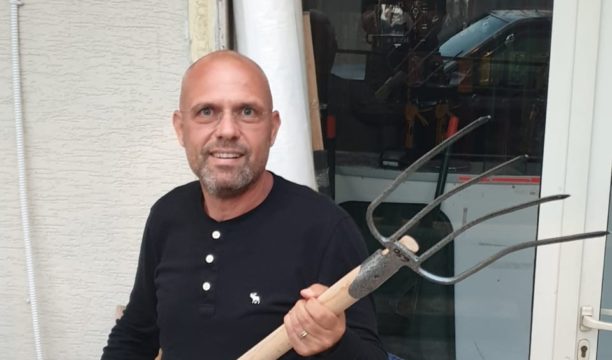 Pse Ylli Manjani i sulet si i tërbuar Yuri Kim dhe kaloi në ‘prehrin’ e Berishës?! Një histori me Balilin, perandorin e drogës që u godit nga amerikanët Pse Ylli Manjani i sulet si i tërbuar Yuri Kim dhe kaloi në ‘prehrin’ e Berishës?! Një histori me Balilin, perandorin e drogës që u godit nga amerikanët