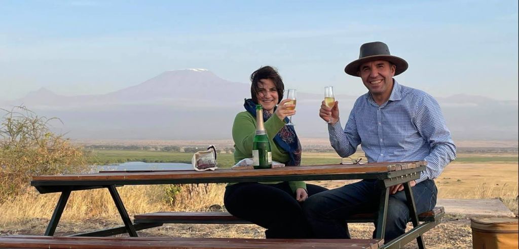 Historia e sipërmarrësit shqiptar në Kenia: Ika nga Shqipëria me një grusht dhe me vete