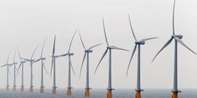 Ferma e erës më e madhja në det të hapur në botë përgatitet për funksion të plotë: Do prodhojë energji elektrike për 800 mijë shtëpi Ferma e erës më e madhja në det të hapur në botë përgatitet për funksion të plotë: Do prodhojë energji elektrike për 800 mijë shtëpi