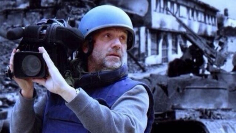 Rrëfimi prekës i kameramanit shqiptar që i tregoi botës për masakrën e Reçakut: Lotët më kanë shkuar, por kamerën s’e kam lëshuar! Rrëfimi prekës i kameramanit shqiptar që i tregoi botës për masakrën e Reçakut: Lotët më kanë shkuar, por kamerën s’e kam lëshuar!