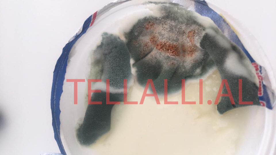 Produktet ‘Erzeni’ me vaj palme, niseshte dhe qumësht pluhur; AKU pjesë e krimit kundër njerëzve Produktet ‘Erzeni’ me vaj palme, niseshte dhe qumësht pluhur; AKU pjesë e krimit kundër njerëzve