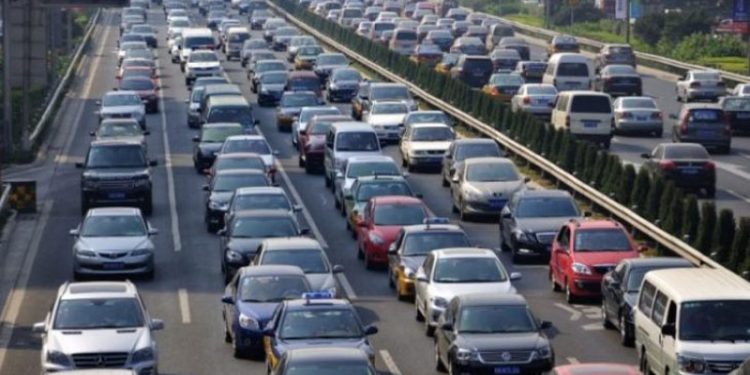 Pa patentë për 70 vjet, arrestohet “shoferi”: Nuk ishte ndaluar kurrë nga policia Pa patentë për 70 vjet, arrestohet “shoferi”: Nuk ishte ndaluar kurrë nga policia