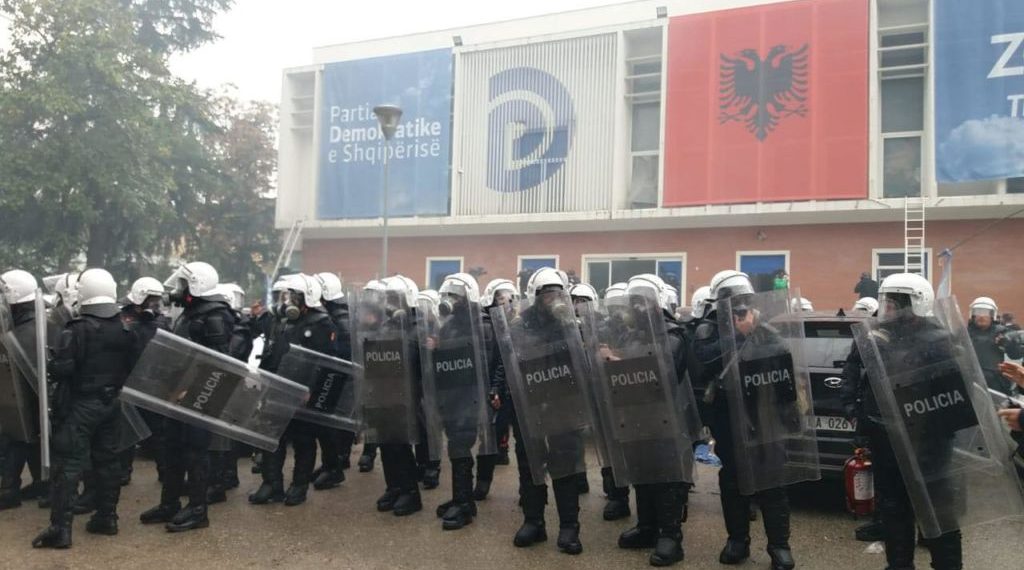 “Erdhi me vonesë”, Policia e Shtetit reagon ndaj deklaratave të Gazment Bardhit “Erdhi me vonesë”, Policia e Shtetit reagon ndaj deklaratave të Gazment Bardhit