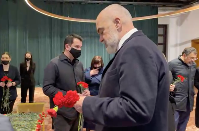 Komentuesit i “tërheqin veshin” Ramës për 21 Janarin, kryeministri: Unë e bëra timen, tani radhën e ka drejtësia