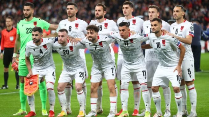 Tani kërkon Europianin ose Botërorin me Shqipërinë, por dikur bëri grevë urie para Ambasadës gjermane se nuk e linin të ikte te Paderborn Tani kërkon Europianin ose Botërorin me Shqipërinë, por dikur bëri grevë urie para Ambasadës gjermane se nuk e linin të ikte te Paderborn