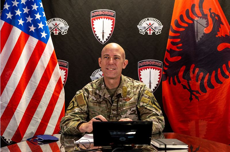 Operacionet speciale në Europë, gjenerali amerikan tregon arsyet pse SHBA përzgjodhi Shqipërinë për krijimin e bazës Operacionet speciale në Europë, gjenerali amerikan tregon arsyet pse SHBA përzgjodhi Shqipërinë për krijimin e bazës