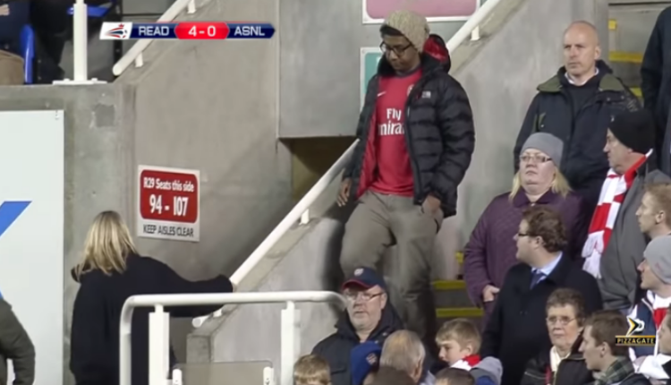 Historike/ Kur Arsenali ktheu rezultatin nga 0-4, tifozët iu larguan nga stadiumi e humbën 7 golat Historike/ Kur Arsenali ktheu rezultatin nga 0-4, tifozët iu larguan nga stadiumi e humbën 7 golat