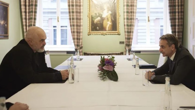 Rama në Konferencën e Sigurisë në Mynih takohet me Mitsotakis! Kryeministri grek: Dërgimi i çështjes së detit në Hagë do i shërbejë fqinjësisë së mirë Rama në Konferencën e Sigurisë në Mynih takohet me Mitsotakis! Kryeministri grek: Dërgimi i çështjes së detit në Hagë do i shërbejë fqinjësisë së mirë