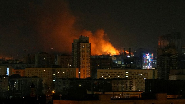 Dita e tretë e luftës në Ukrainë, alarm i kuq në Kiev: SHBA i bën ofertë për evakuim nga Ukriaina, Zelensky e hedh poshtë! Dita e tretë e luftës në Ukrainë, alarm i kuq në Kiev: SHBA i bën ofertë për evakuim nga Ukriaina, Zelensky e hedh poshtë!