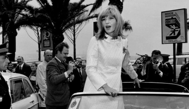 Kinematografia botërore në zi! Ndahet nga jeta aktorja ikonë e Italisë me famë ndërkombëtare Kinematografia botërore në zi! Ndahet nga jeta aktorja ikonë e Italisë me famë ndërkombëtare