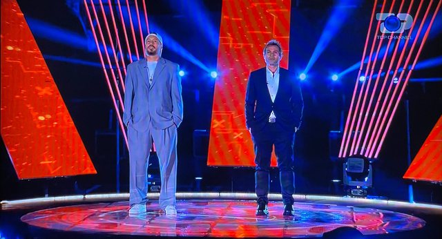 Del fotoja që nxjerr zbuluar mashtrimin e produksionit të Big Brother: Iliri fitoi çmimin, por më i votuari rezulton Donaldi Del fotoja që nxjerr zbuluar mashtrimin e produksionit të Big Brother: Iliri fitoi çmimin, por më i votuari rezulton Donaldi