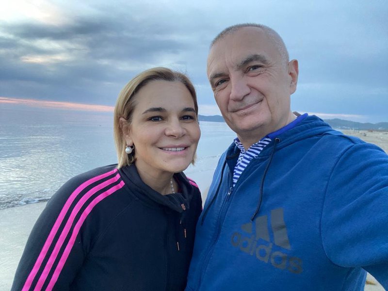 Monika Kryemadhi: Pasuria e Bashës nuk hetohet asnjëherë, ja pse s’i nënshtrohet vettingut kryedemokrati! Unë dhe Meta jemi të vetmit politikanë që… Monika Kryemadhi: Pasuria e Bashës nuk hetohet asnjëherë, ja pse s’i nënshtrohet vettingut kryedemokrati! Unë dhe Meta jemi të vetmit politikanë që…