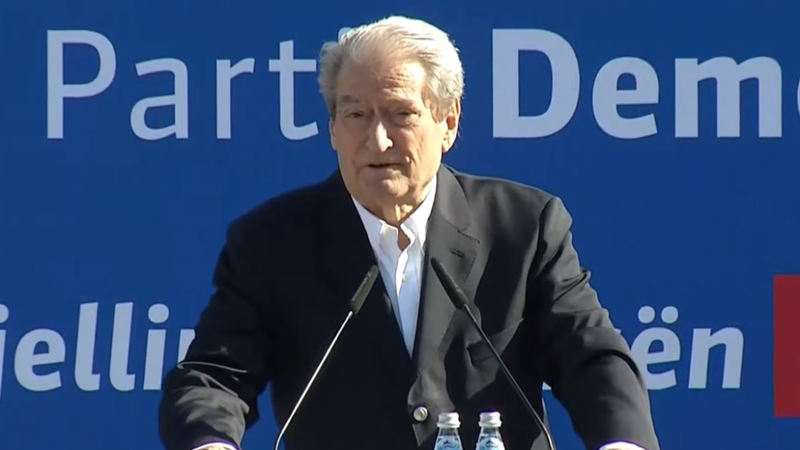 Meta i jep Berishës me qira partinë! Ish-kryeministri prezanton kandidatët e LSI-PDK në zgjedhje: Kryemadhi pranon pazarin për të dëmtuar PD më 6 mars Meta i jep Berishës me qira partinë! Ish-kryeministri prezanton kandidatët e LSI-PDK në zgjedhje: Kryemadhi pranon pazarin për të dëmtuar PD më 6 mars