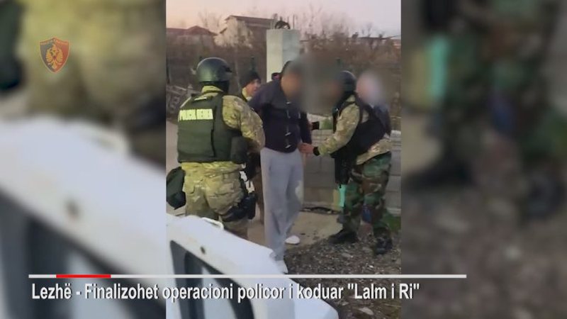 “Afrohu, rrotullohu mbrapsht”! Arrestohet vrasësi i rapsodit lezhian dhe i shokut të tij “Afrohu, rrotullohu mbrapsht”! Arrestohet vrasësi i rapsodit lezhian dhe i shokut të tij