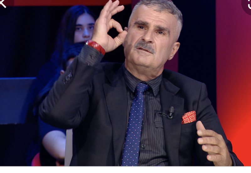 Për cilin TV bëhet fjalë? “Tronditet” merkatoja e medias, Kujtim Gjuzi tregon planet gjigante: Së shpejti më shihni drejtor në një televizion të madh kombëtar në vendin tonë Për cilin TV bëhet fjalë? “Tronditet” merkatoja e medias, Kujtim Gjuzi tregon planet gjigante: Së shpejti më shihni drejtor në një televizion të madh kombëtar në vendin tonë