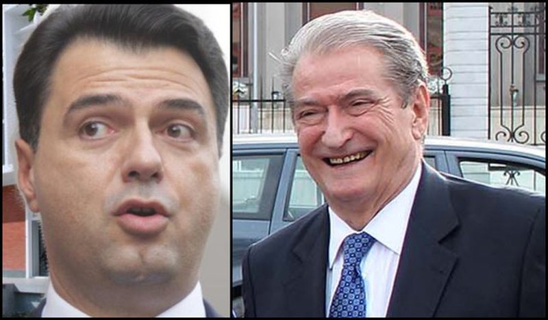 Çim Peku teston në Zeni tv se sa “i fortë” është plaku Berisha: A do pranonit ju debat me Ramën dhe Bashën bashkë?! Saliu: Le të vijnë! Çim Peku teston në Zeni tv se sa “i fortë” është plaku Berisha: A do pranonit ju debat me Ramën dhe Bashën bashkë?! Saliu: Le të vijnë!