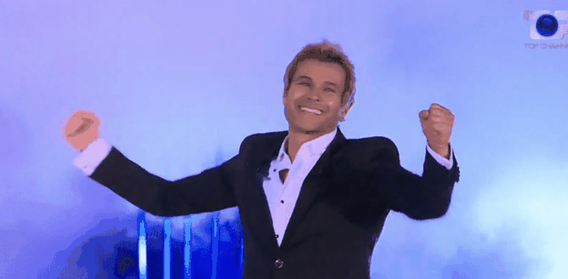 Pa prisni pak, askush nuk e mendonte këtë prapaskenë të produksionit! Iliri nuk do të marrë 100 mijë euro?! Mediat botërore zbardhin skenarin Pa prisni pak, askush nuk e mendonte këtë prapaskenë të produksionit! Iliri nuk do të marrë 100 mijë euro?! Mediat botërore zbardhin skenarin