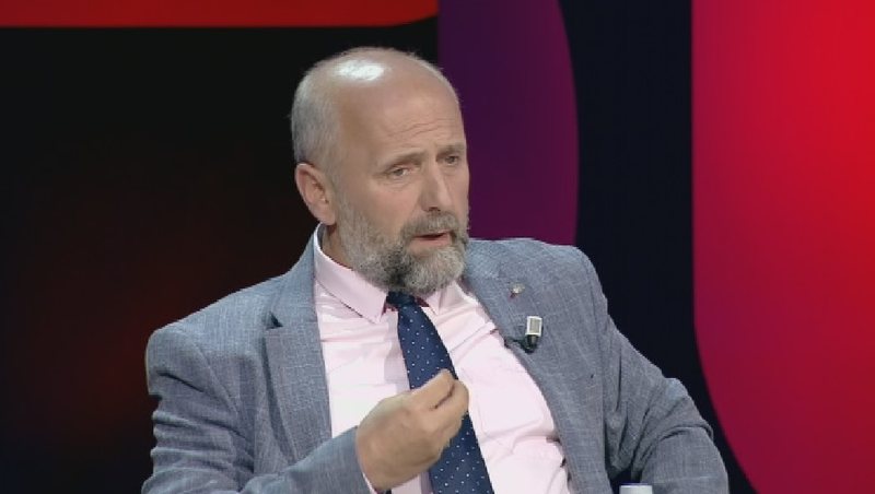 Alfred Cako paralajmëron “zhvillime tronditëse” në Shqipëri… nga arrestimet e deri tek konfiskimi i pronave: Do ketë vrasje dhe destabilizim! Ja çfarë na pret në muajt në vijim Alfred Cako paralajmëron “zhvillime tronditëse” në Shqipëri… nga arrestimet e deri tek konfiskimi i pronave: Do ketë vrasje dhe destabilizim! Ja çfarë na pret në muajt në vijim