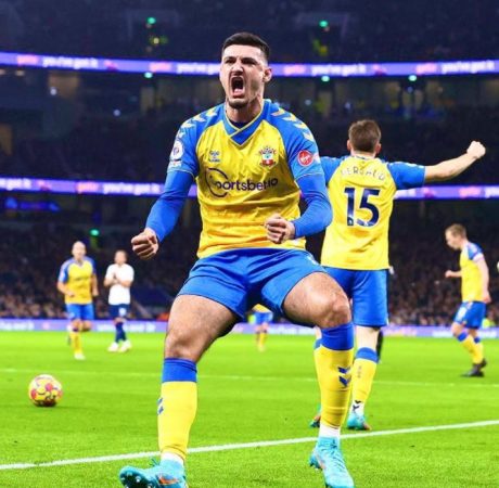 VIDEO / Broja shënon dhe jep spektakël, Sauthemptoni mund Totenhemin e Kontes në transfertë VIDEO / Broja shënon dhe jep spektakël, Sauthemptoni mund Totenhemin e Kontes në transfertë