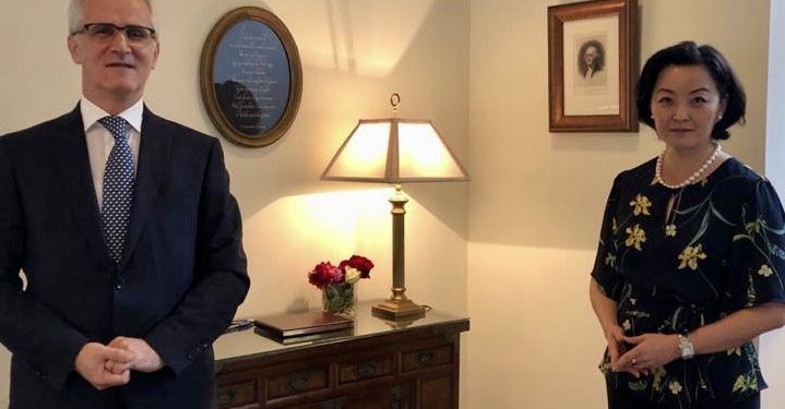 “Vendi i Dvoranit është në burg, në burg! Ilir Metën e kap tmerri sa herë përmendet gjyqtari i dekoruar nga SHBA Ardian Dvorani me titullin “Kampion Ndërkombëtarë i Antikorrupsionit” “Vendi i Dvoranit është në burg, në burg! Ilir Metën e kap tmerri sa herë përmendet gjyqtari i dekoruar nga SHBA Ardian Dvorani me titullin “Kampion Ndërkombëtarë i Antikorrupsionit”