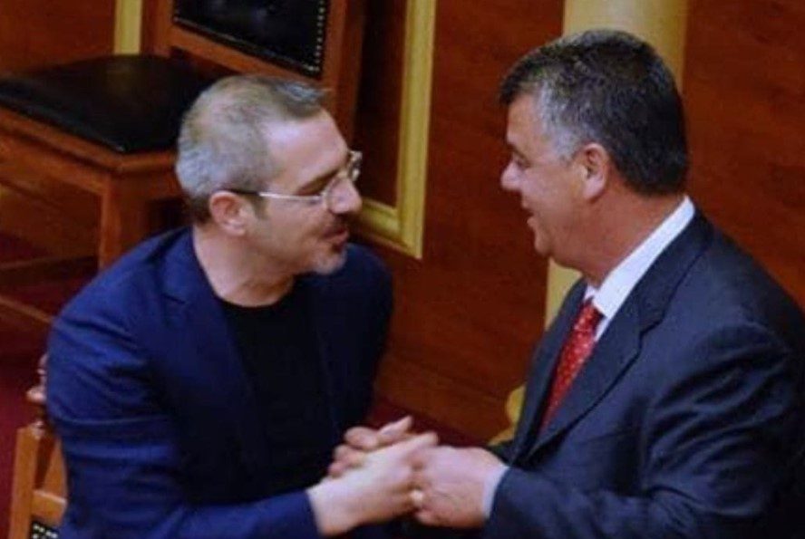 Rama flet me respekt për punën e bërë nga ish ministrat Tahiri dhe Koka: Veprimet jashtë detyrave të qeverisjes janë përgjegjësi individuale Rama flet me respekt për punën e bërë nga ish ministrat Tahiri dhe Koka: Veprimet jashtë detyrave të qeverisjes janë përgjegjësi individuale