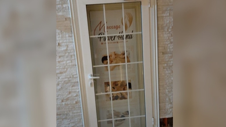 Kapet pronari, cila është qendra e masazhit në Tiranë që ishte kthyer në një vatër prostitucioni