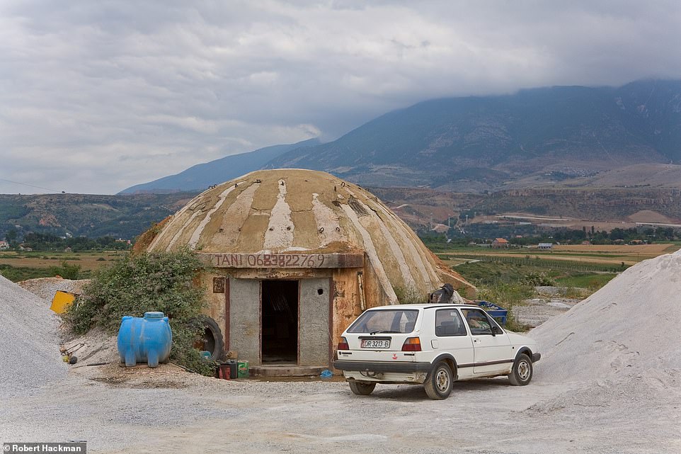 Shes “bunker”… transporti falas! Shes “bunker”… transporti falas!
